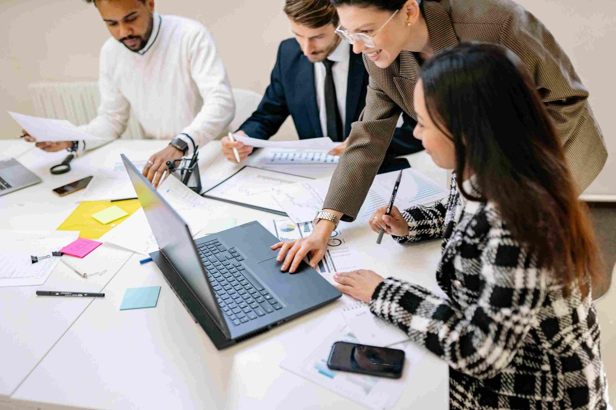 How to Choose the Right Salesforce Consultant
